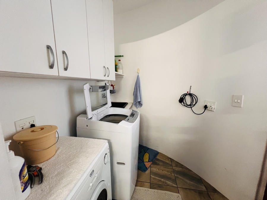 3 Bedroom Property for Sale in Paradise Beach Western Cape